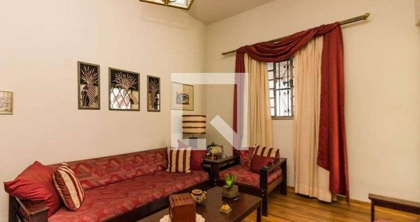 Casa à Venda - Pinheiros, 2 Quartos,  250 m2