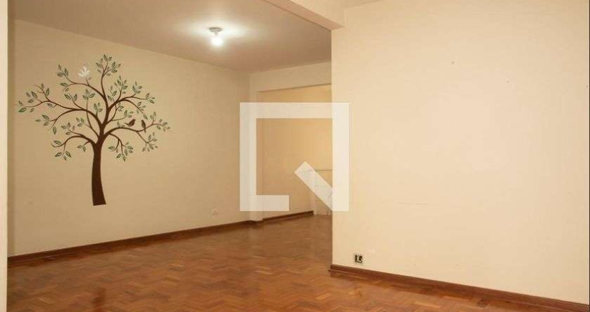 Casa à Venda - Saúde, 3 Quartos,  390 m2