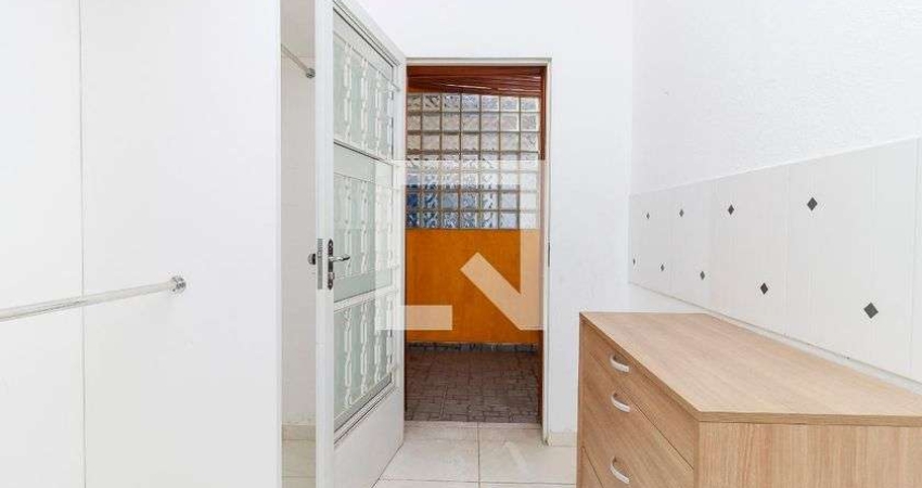 Casa à Venda - Chácara Santo Antonio, 1 Quarto,  130 m2
