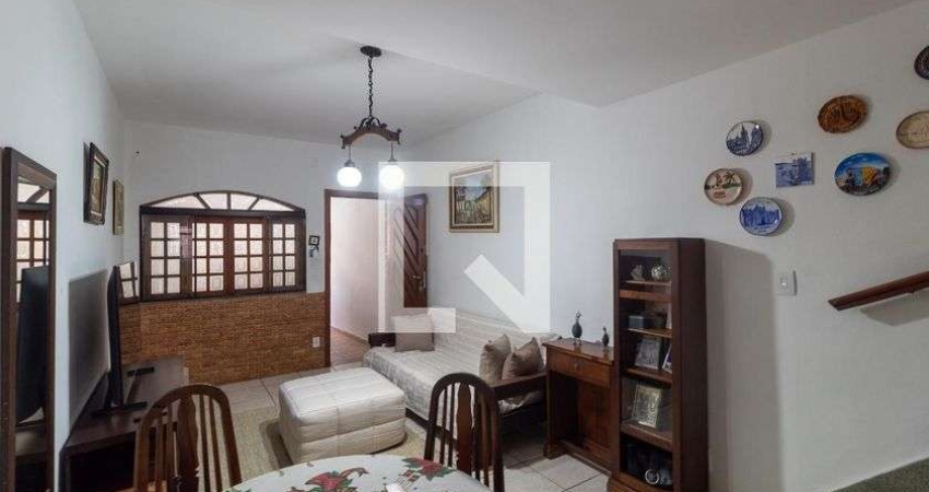 Casa à Venda - Chácara Santo Antonio, 4 Quartos,  100 m2
