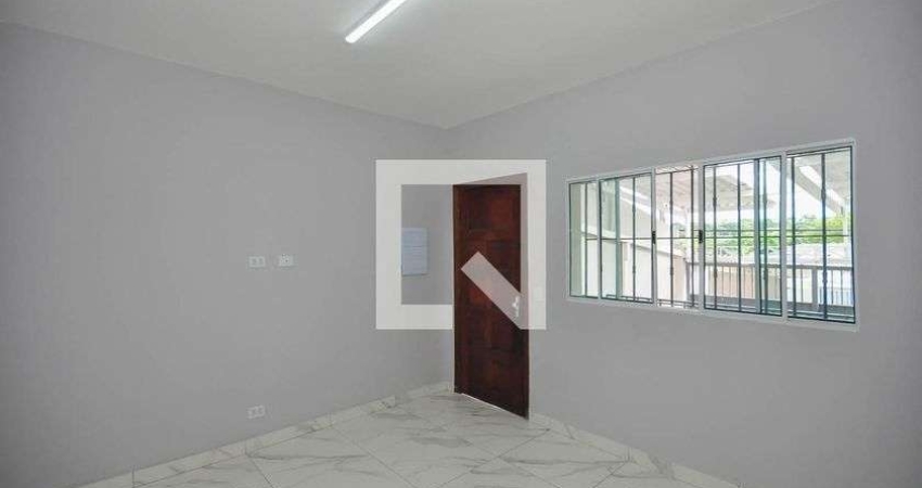 Casa à Venda - Portal do Morumbi, 2 Quartos,  200 m2