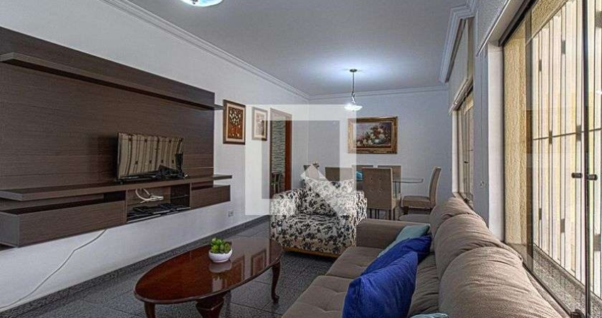 Casa à Venda - Bosque da Saúde, 3 Quartos,  220 m2
