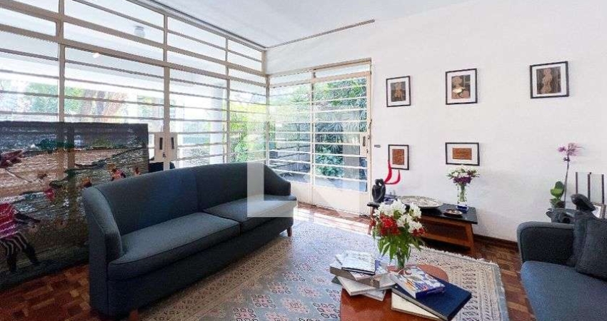 Casa à Venda - Moema, 3 Quartos,  200 m2