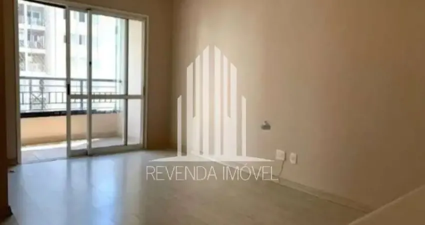 Apartamento à venda em São Paulo-SP, bairro Pinheiros: 2 quartos, 1 sala, 1 banheiro, 1 vaga de garagem!