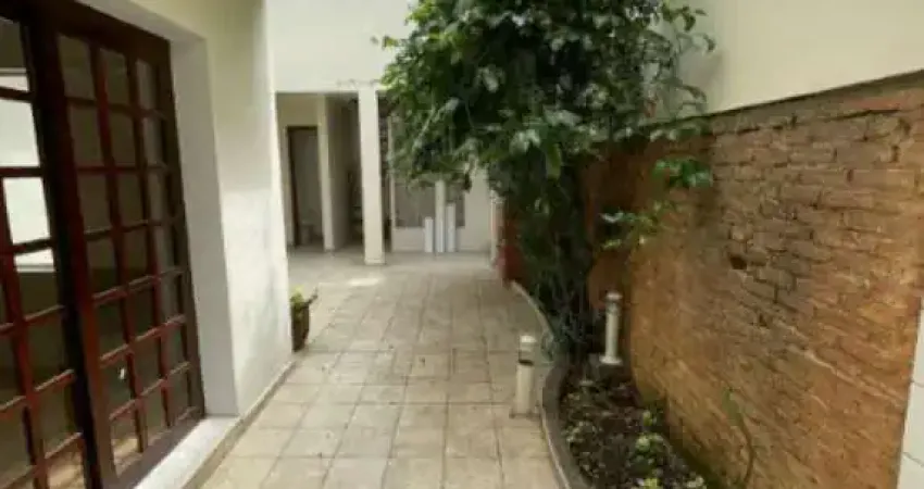 Perdizes, Sobrado Residencial de 210m² com 3 dormitórios, 1 suíte, 2 vagas.