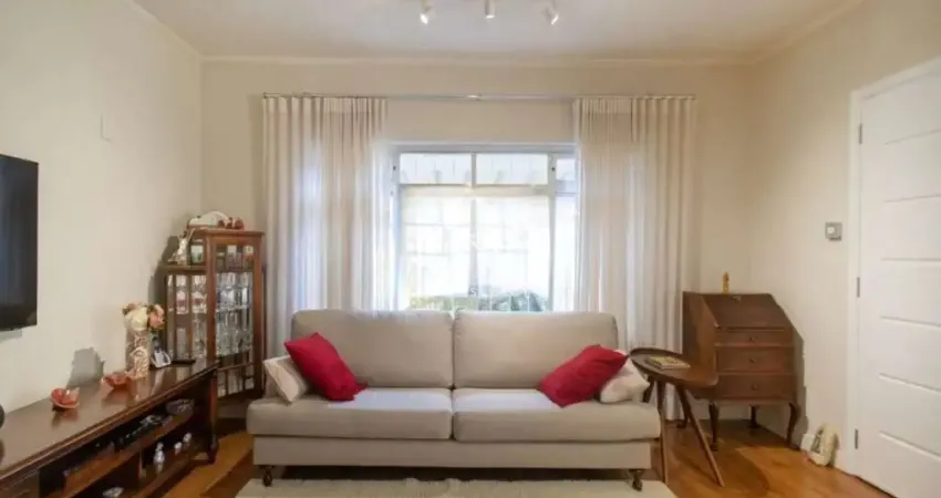 CASA BROOKLIN PAULISTA COM 184 MTS2, 3 DORMITÓRIOS, 3 BANHEIROS, 3 VAGAS