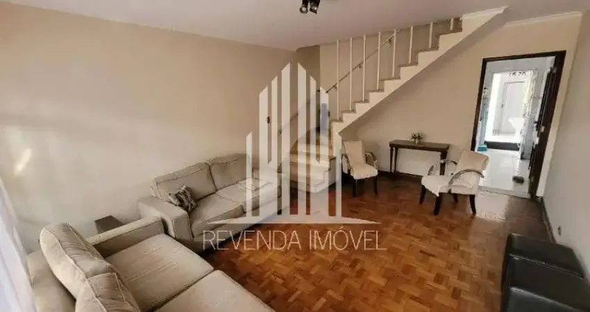 Casa à venda em São Paulo-SP, no Campo Belo: 3 quartos, 2 banheiros, 1 vaga de garagem, 145m². Aproveite!