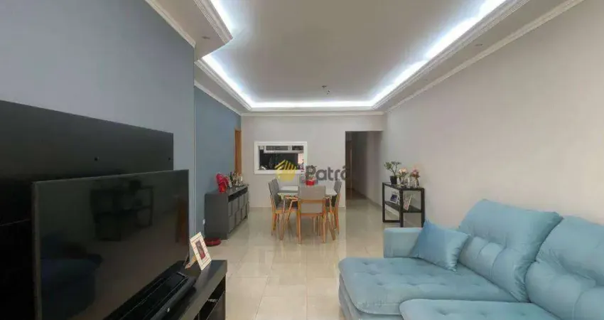 Apartamento em Vila Baeta Neves