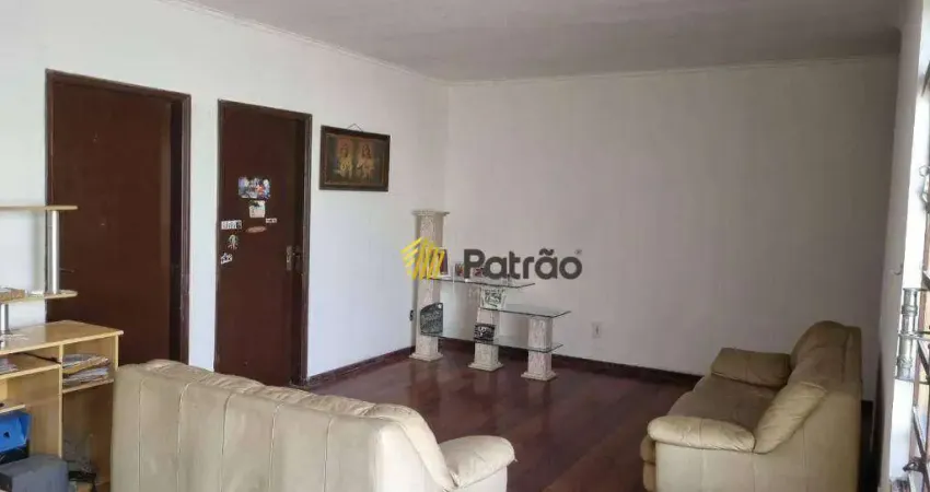 Casa com 3 quartos para alugar na Rua Andradina, Vila Valparaíso, Santo André