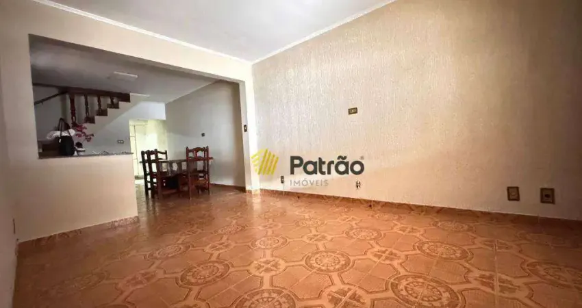 Casa com 3 quartos para alugar na Rua Umuarama, Piraporinha, Diadema