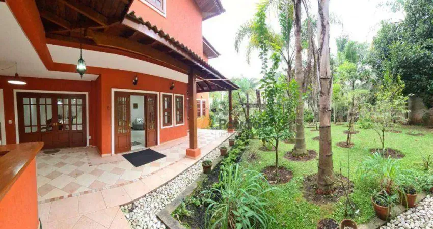 Casa de Condomínio em Jardim Paramount