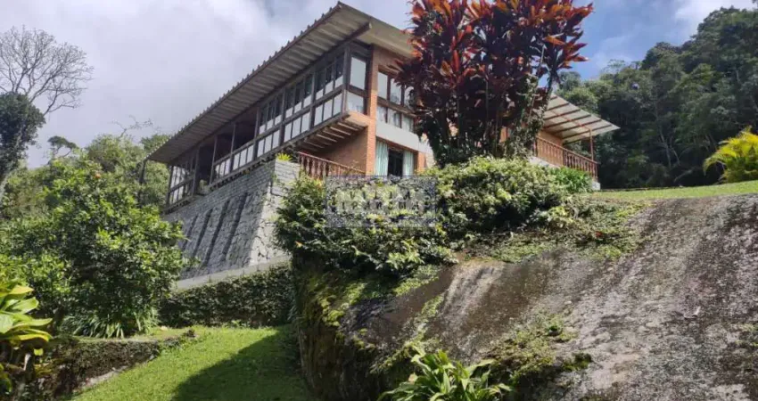 Casa com 3 quartos à venda na Alameda Poranga, Granja Guarani, Teresópolis