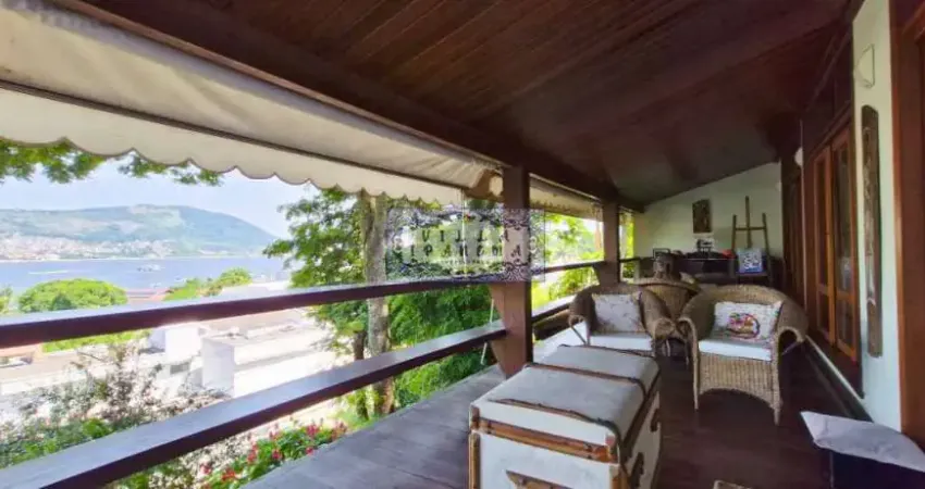 Casa com 5 quartos à venda na Estrada Leopoldo Froes, São Francisco, Niterói
