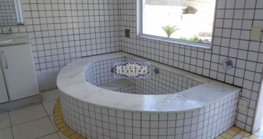 Casa com 4 quartos à venda na Rua Luiz Batista Lópes, Iucas, Teresópolis