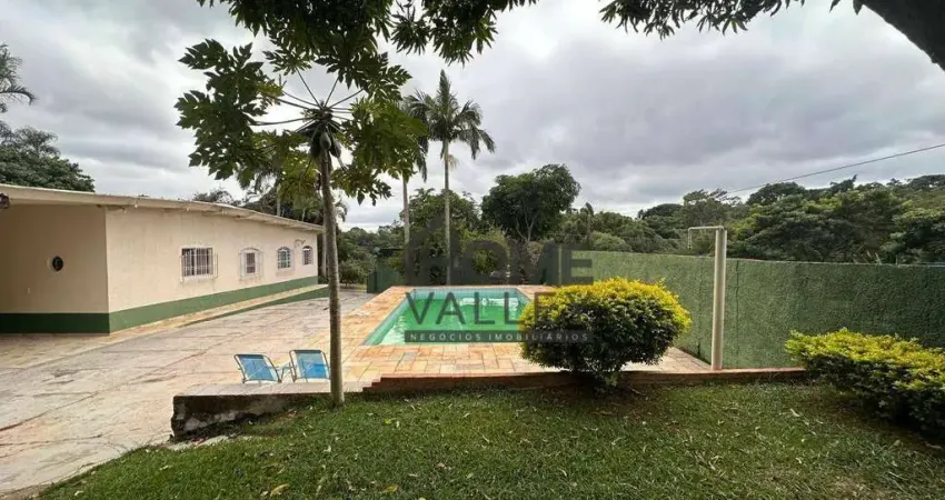 Casa com 3 dormitórios à venda, 700 m² por R$ 2.600.000,00 - Country  Club - Valinhos/SP