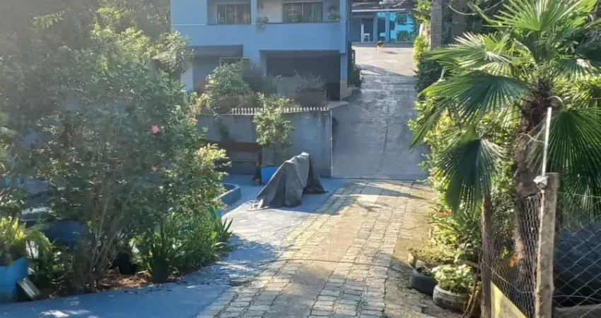 Lindo Sobrado no Jardim Paulista em Campima G.do Sul