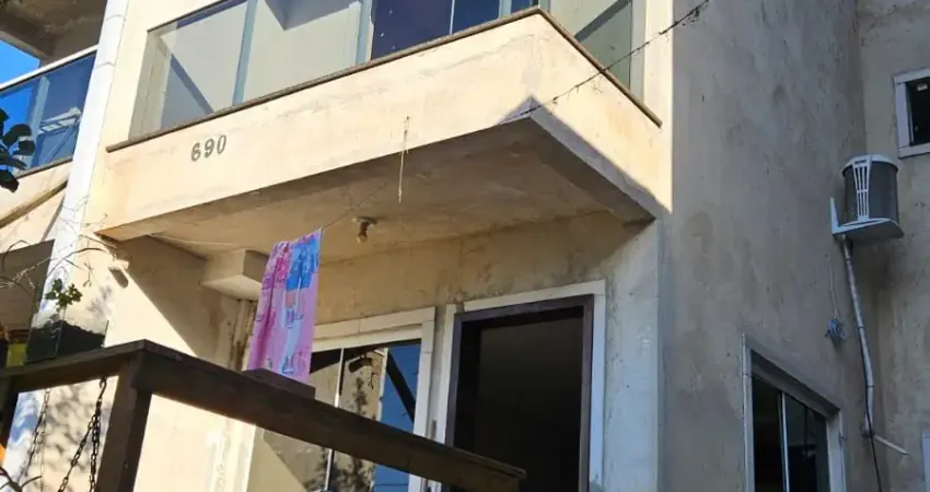 Casa com 4 quartos à venda na Rua do Ipê, 690, São Dimas, Colombo