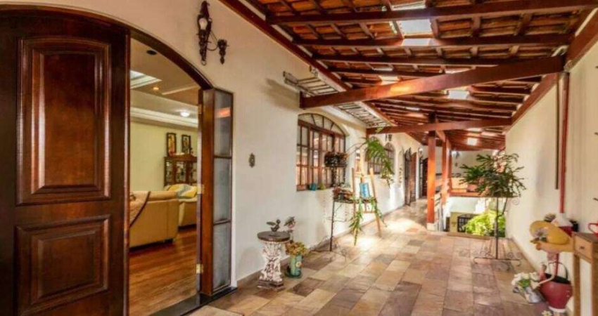 Sobrado à venda, 4 quartos, 1 suíte, 6 vagas, Vila Talarico - São Paulo/SP