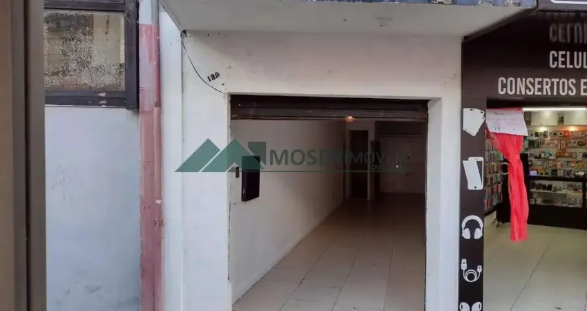 Loja com 3 quartos para alugar, 28.00 m2 por R$ 2800.00 - Centro - Curitiba/PR