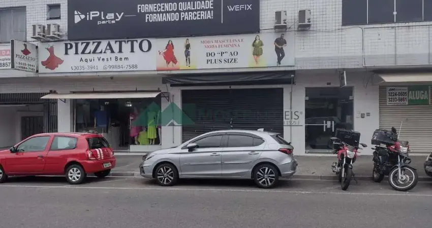 Loja com 3 quartos para alugar, 48.50 m2 por R$ 5500.00 - Centro - Sao Jose Dos Pinhais/PR