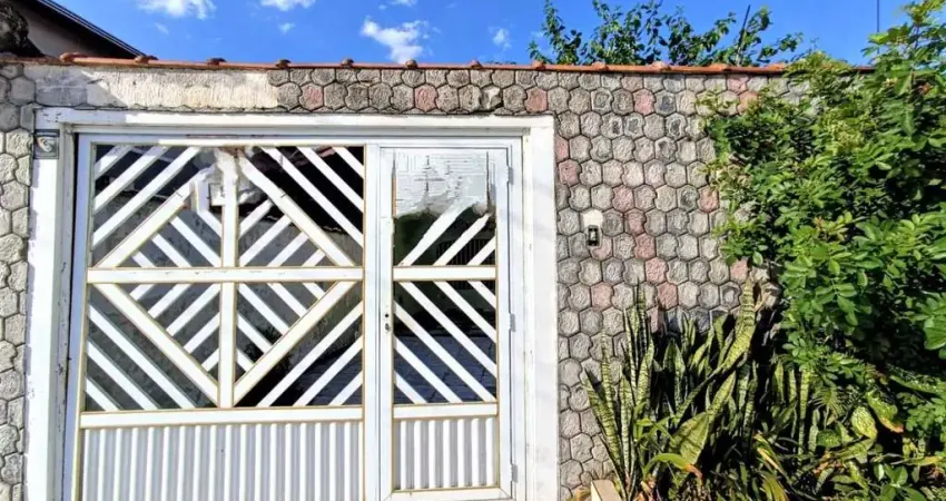 Casa com 2 dormitórios, sendo 01 Suite com Edícula Sobrado à venda, 197 m² por R$ 660.000 - Aviação - Praia Grande/SP