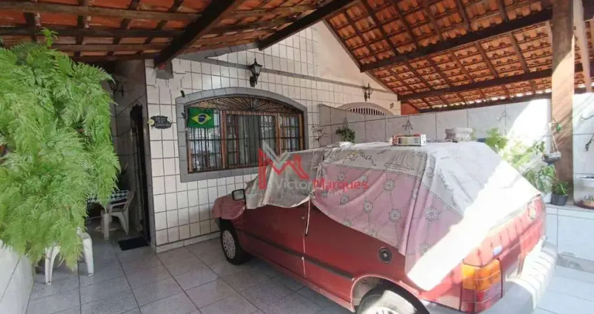 Casa Geminada com 2 dormitórios, sendo 1 Suíte  à venda, 96 m² por R$ 430.000 - Ocian - Praia Grande/SP