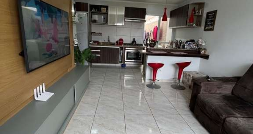 Apartamento Padrão 2 dormitórios com Pátio