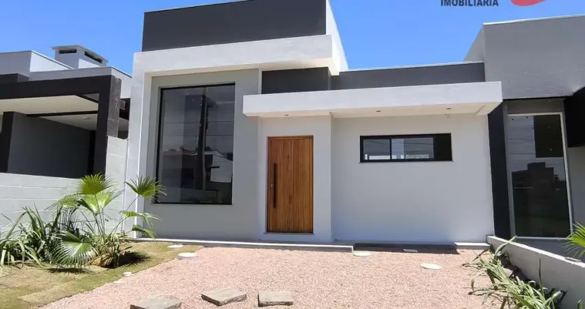 Casa Padrão 3 dormitórios 1 suíte com amplo Pátio em Viamão