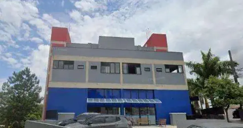 Locação de sala comercial no centro de arujá/sp, oportunidade com 42m². consulte-nos.