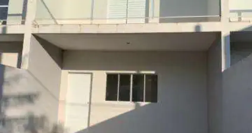 Venda de sobrado na estância paraíso, em itaquaquecetuba/sp, 80m² com 02 quartos, sacada, quintal aconchegante e garagem para 1 auto. consulte-nos.