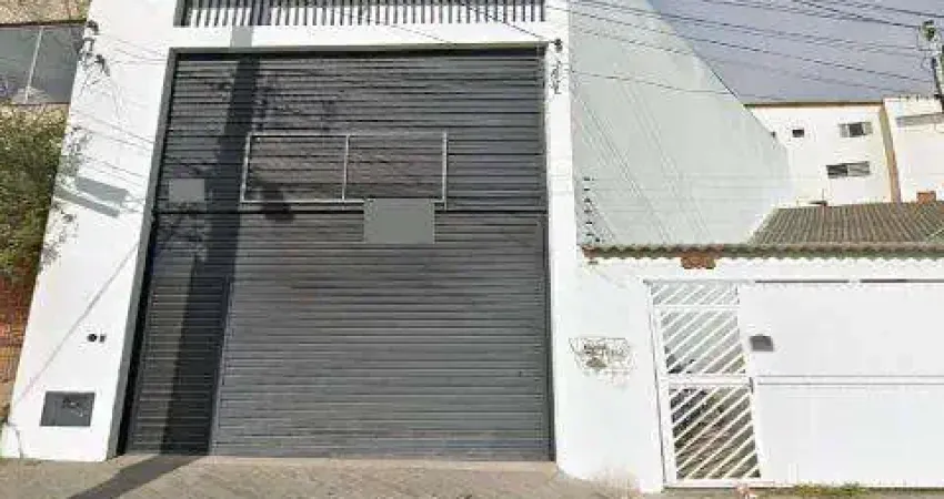 Venda de casa e salão comercial no maragogipe, em itaquaquecetuba/sp, excelente oportunidade de negócio com 240m² e salão todo equipado! consulte-nos.