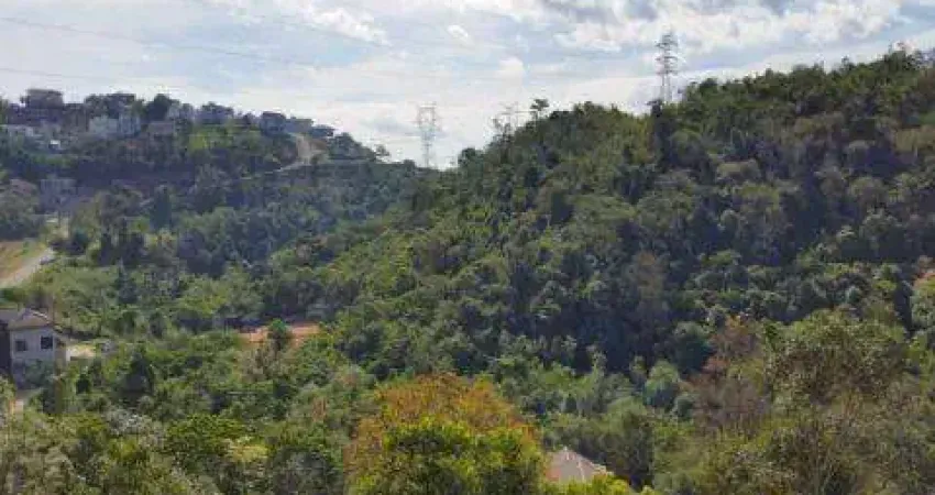 VENDA DE TERRENO NO CONDOMÍNIO JARDIM IMPERIAL HILLS III, EM ARUJÁ/SP, OPORTUNIDADE de 450m², terreno de 15x30 e topografia em declive. CONSULTE-NOS.
