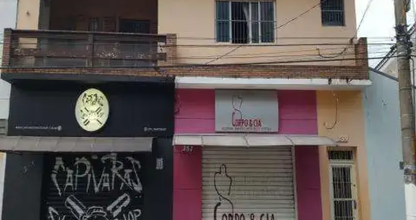 Vende - prédio comercial ou para fins residenciais - centro - arujá. a/t 270,93m² (10 frente x27 comprimento x 11 fundos) a/t das edificações 548,40m