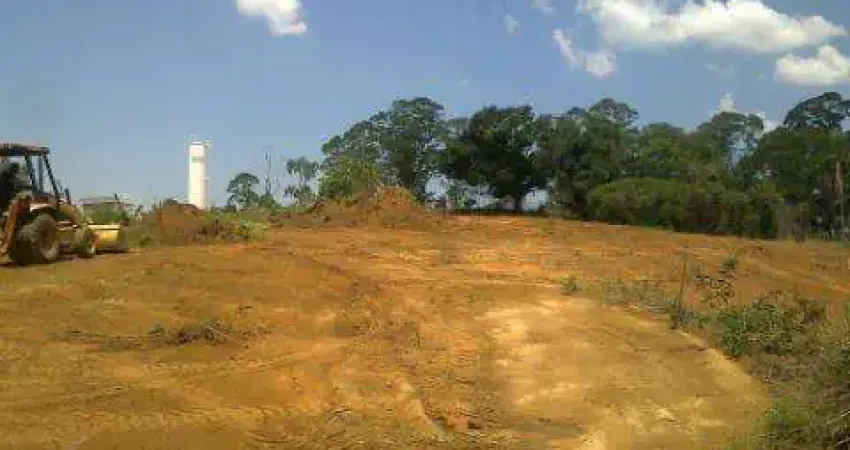 Venda de área industrial em arujá/sp, oportunidade com ótima localização, 03 entradas, zup 1, acesso para luz e telefonia. consulte-nos.