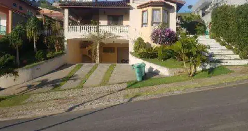 Venda de casa condomínio ibirapitanga a/t 800m² a/c 350m³ com 4 dormitórios sendo 2 suítes, lavabo, sala 3 ambientes, cozinha americana, piscina, chur