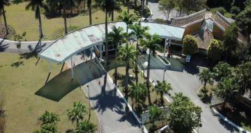 VENDA DE TERRENO NO CONDOMÍNIO IBIRAPITANGA, EM SANTA ISABEL/SP, na fase 01 com 800m², topografia em aclive e vista privilegiada. CONSULTE-NOS.