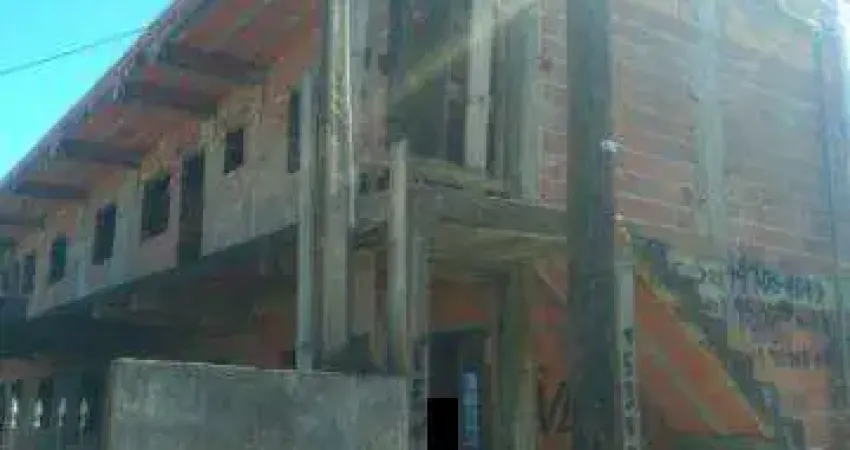 Venda de casas em construção no mirante, em arujá/sp, são 06 casas com 03 cômodos cada e localização estratégica, ótimo para renda! consulte-nos.