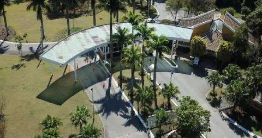 Venda de terreno no cond. ibirapitanga, em st. isabel/sp, 800m² com topografia em declive, com reserva lateral e vista privilegiada. consulte-nos.