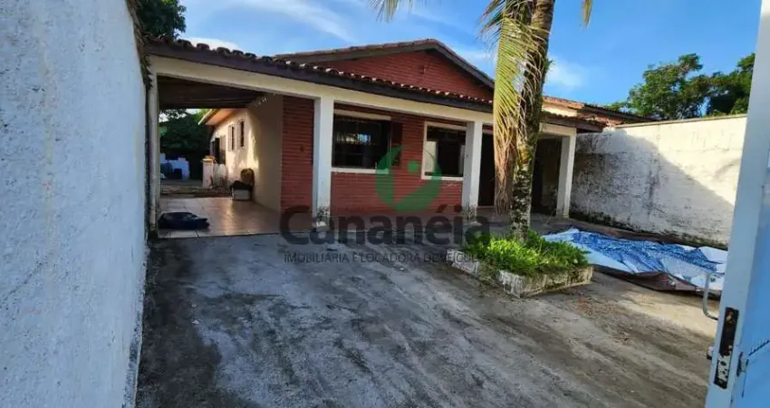 Casa para venda no Acaraú com 2 dormitórios (1 suíte) - Cananéia/SP