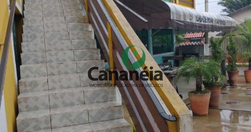 Salas comerciais na sobreloja para locação - Avenida Beira Mar - Centro - Cananéia/SP