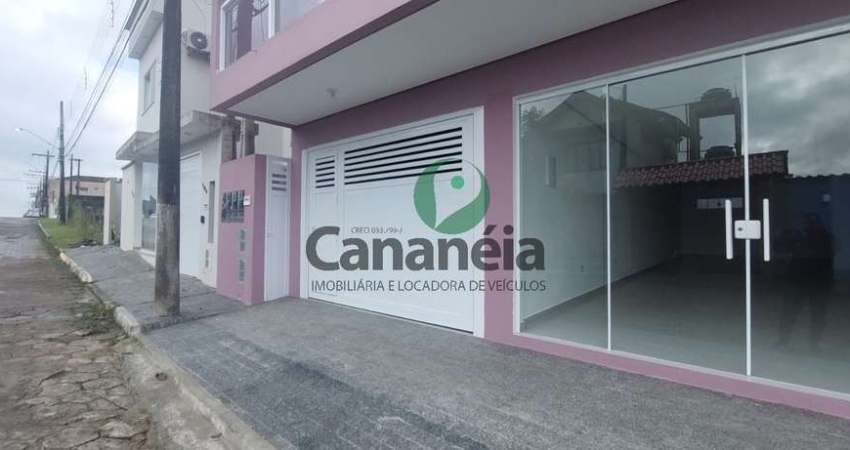 Excelente pornto comercial para locação no Centro de Cananéia