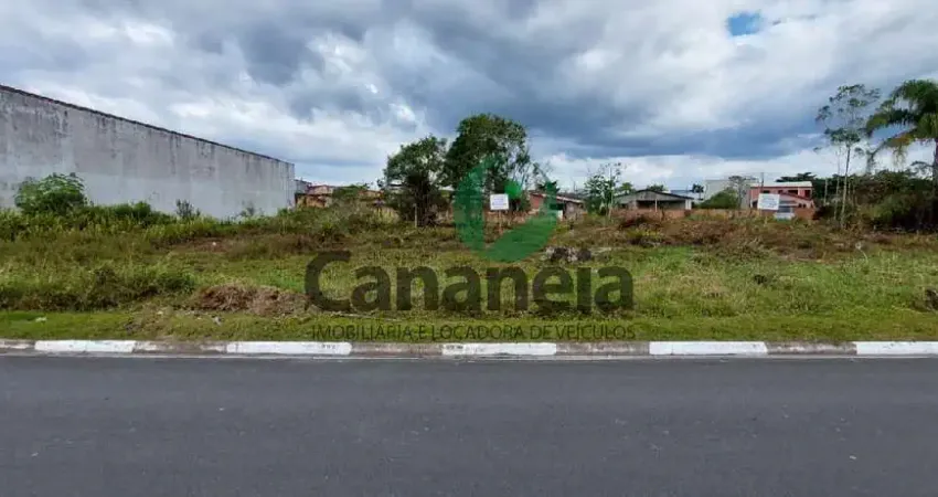 Terreno com 525 m2 na Avenida Pinta - Retiro das Caravelas - Cananéia / SP