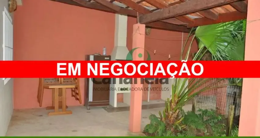 Imóvel disponível para venda no acaraú - cananéia / sp - 2 casas de 1 dormitório e demais dependências