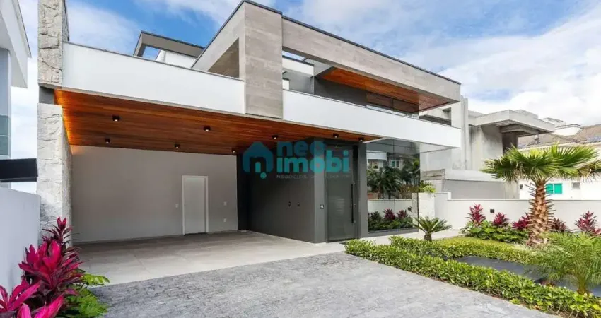 Casa com 3 suítes, 330m² privativos, Pedra Branca, Palhoça, SC