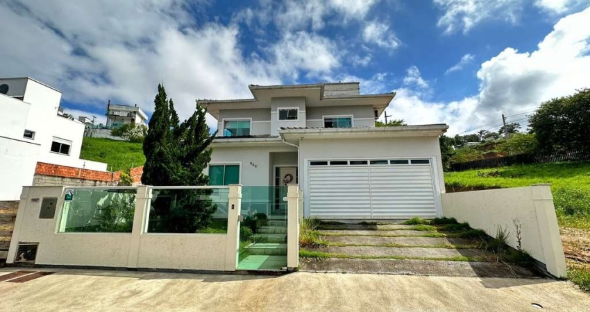Casa em Pedra Branca  -  Palhoca