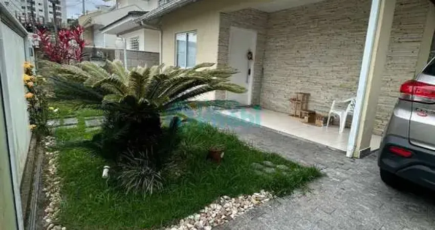 Casa com 5 quartos à venda na Rua das Cacaueiros, Pedra Branca, Palhoça