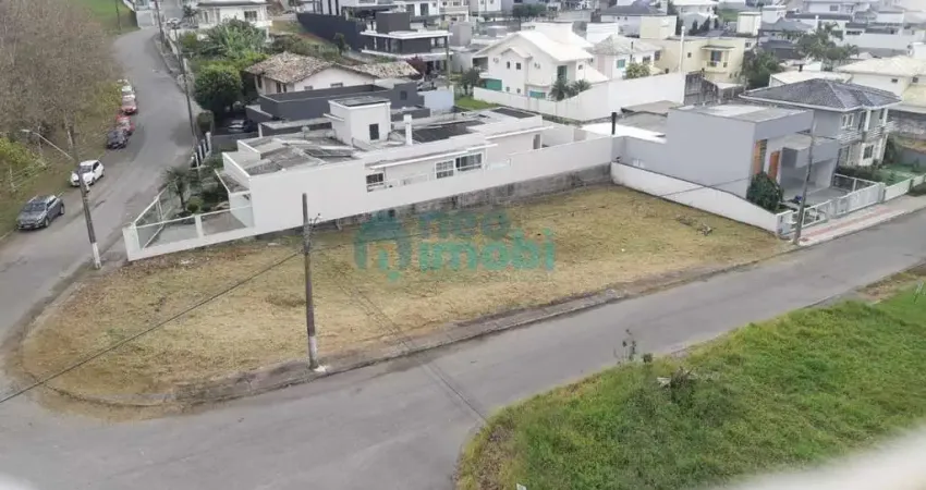 Terreno à venda na Rua das Cambiúnas, Pedra Branca, Palhoça