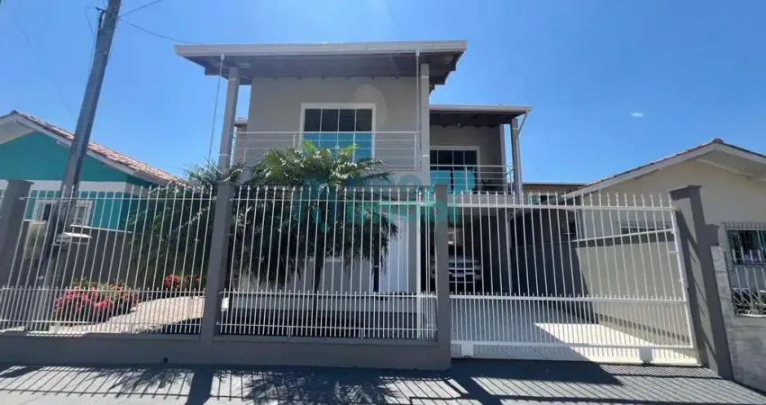 Casa 3 dormitórios (1 suíte), 192m², semimobiliada, madri, palhoça/sc