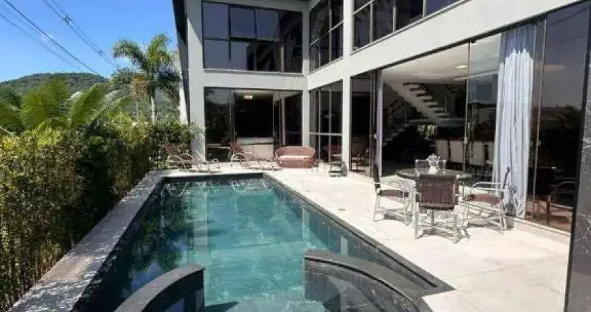 Casa com 3 dormitórios, 348 m² - venda por R$ 4.500.000,00 ou aluguel por R$ 27.000,00/mês - Camboriú - Balneário Camboriú/SC