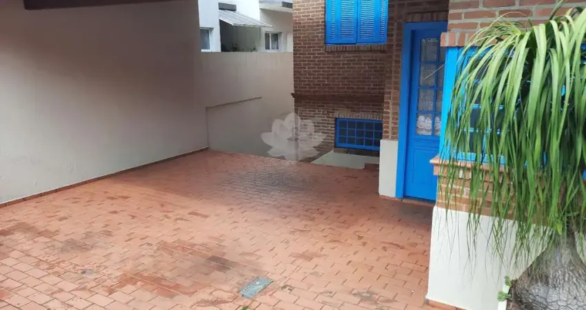 Casa com 3 quartos para alugar no Jardim Tapajós, Atibaia 